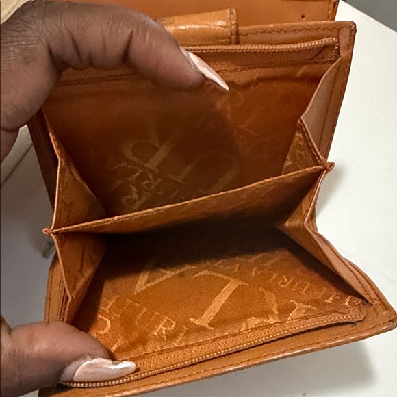 Vintage Furla Tan Leather Wallet - Picture 8 of 10